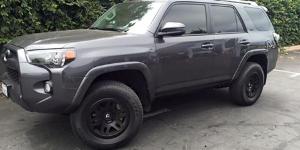 Toyota 4Runner with Fuel 1-Piece Wheels Recoil - D584